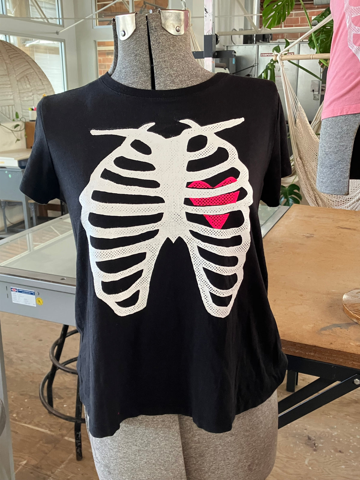 X-Ray Heart black T-shirt size M